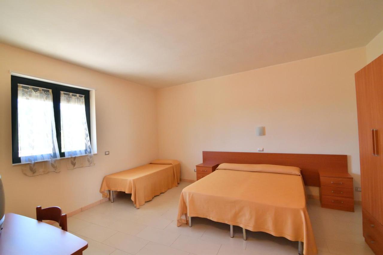 Laurito Resort & Spa Oria  Eksteriør billede